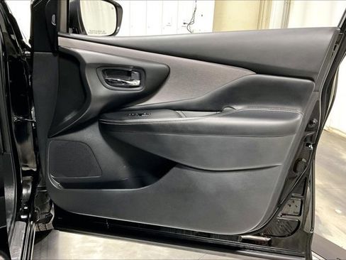 Used 2024 Nissan Murano SV w/ SV Midnight Edition Package image 24