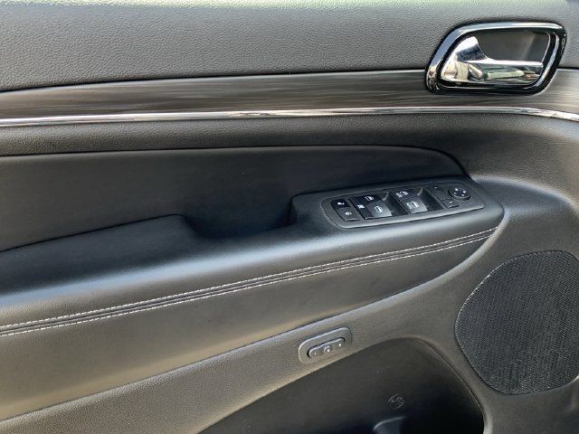 Used 2021 Jeep Grand Cherokee Limited w/ Quick Order Package 28K 80th AWD/4WD image 17