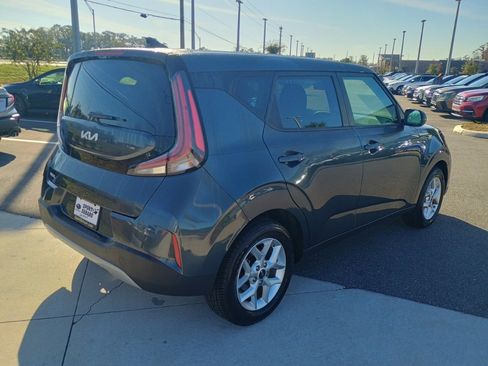 Used 2023 Kia Soul LX w/ LX Technology Package image 5