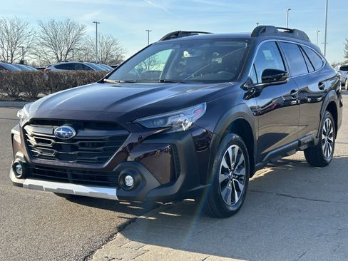 Used 2023 Subaru Outback Limited XT image 3