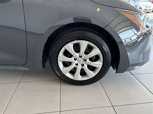 Used 2023 Toyota Corolla LE image 14