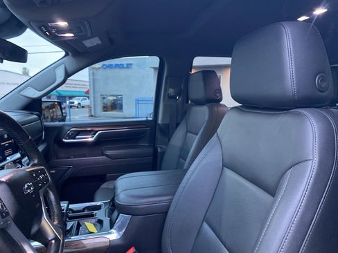 Used 2025 Chevrolet Silverado 1500 LT Trail Boss w/ Convenience Package II image 24