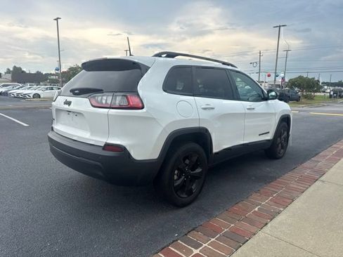 Used 2023 Jeep Cherokee Altitude Lux AWD/4WD image 7