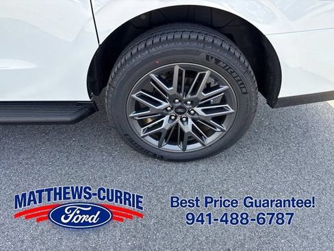 New 2026 Ford Expedition Max Platinum w/ Stealth Appearance Package AWD/4WD image 17