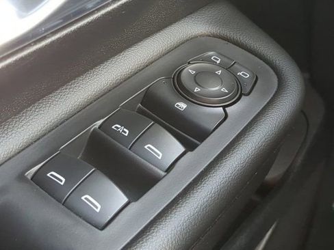 Used 2024 GMC Terrain SLE AWD/4WD image 21