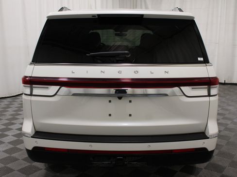 Used 2023 Lincoln Navigator L Reserve AWD/4WD image 31