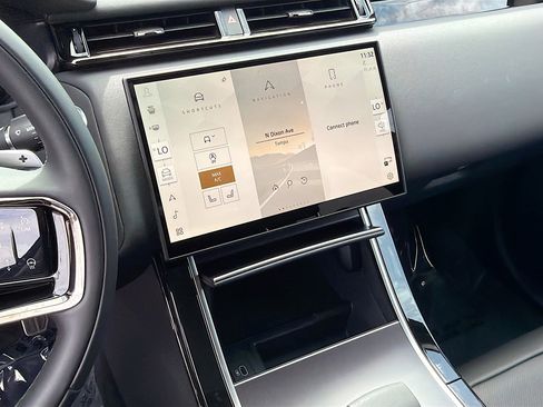 New 2026 Land Rover Range Rover Velar Belgravia AWD/4WD image 27