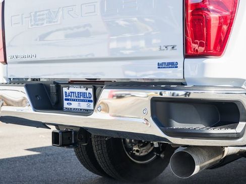 New 2026 Chevrolet Silverado 3500 LTZ w/ LTZ Convenience Package image 9