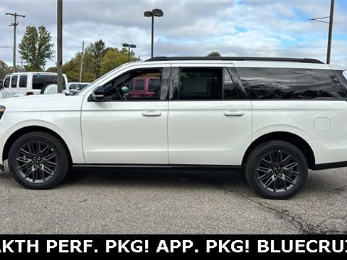 New 2025 Ford Expedition Max Platinum w/ Stealth Performance Package image 3