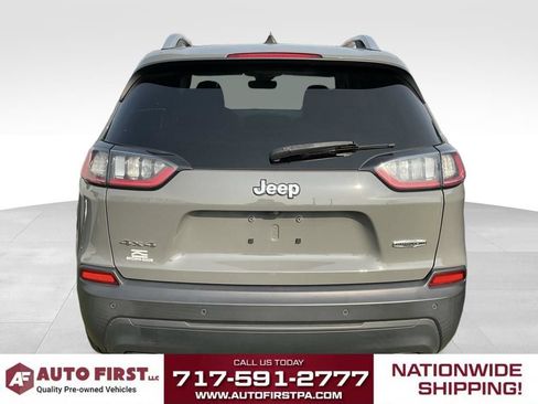 Used 2021 Jeep Cherokee Latitude Lux w/ Sun & Sound Group AWD/4WD image 3