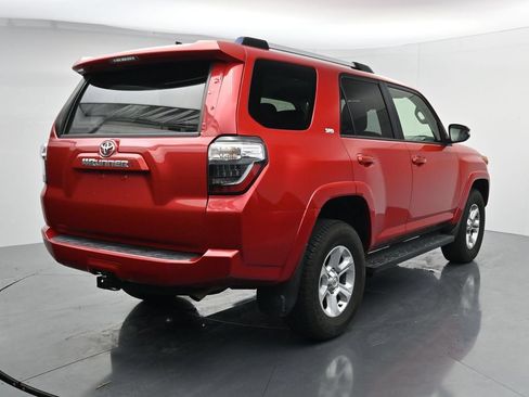 Used 2022 Toyota 4Runner SR5 Premium AWD/4WD image 7
