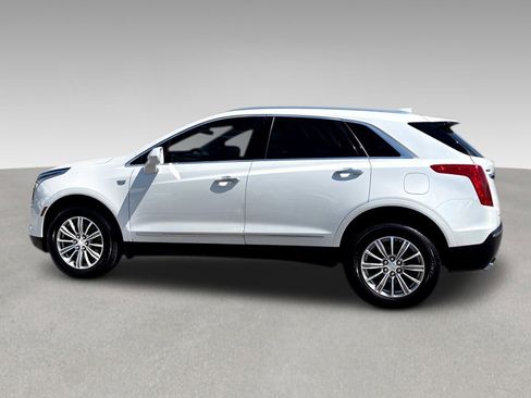 Used 2018 Cadillac XT5 Luxury w/ Driver Awareness Package image 21