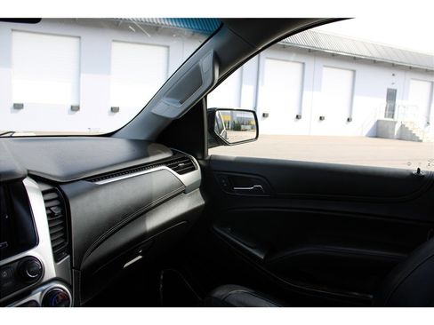 Used 2018 Chevrolet Tahoe LT image 34