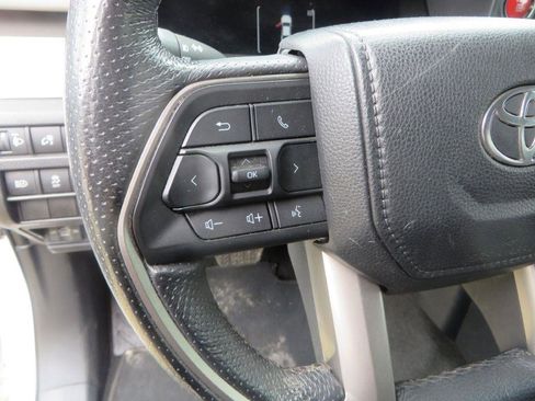 Used 2024 Toyota Tacoma TRD Off-Road AWD/4WD image 16