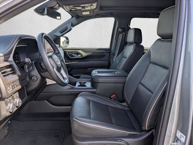 Used 2024 GMC Yukon XL SLT w/ SLT Premium Package AWD/4WD image 17