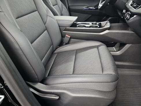New 2026 Chevrolet Equinox LT w/ Convenience Package II FWD image 22