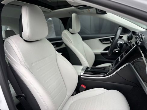 Used 2025 Mercedes-Benz C 300 Sedan image 46