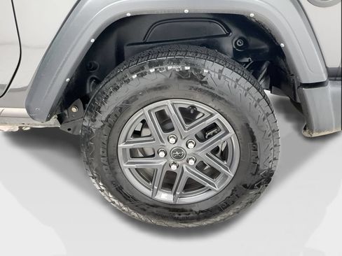 Used 2024 Jeep Wrangler Sport AWD/4WD image 6