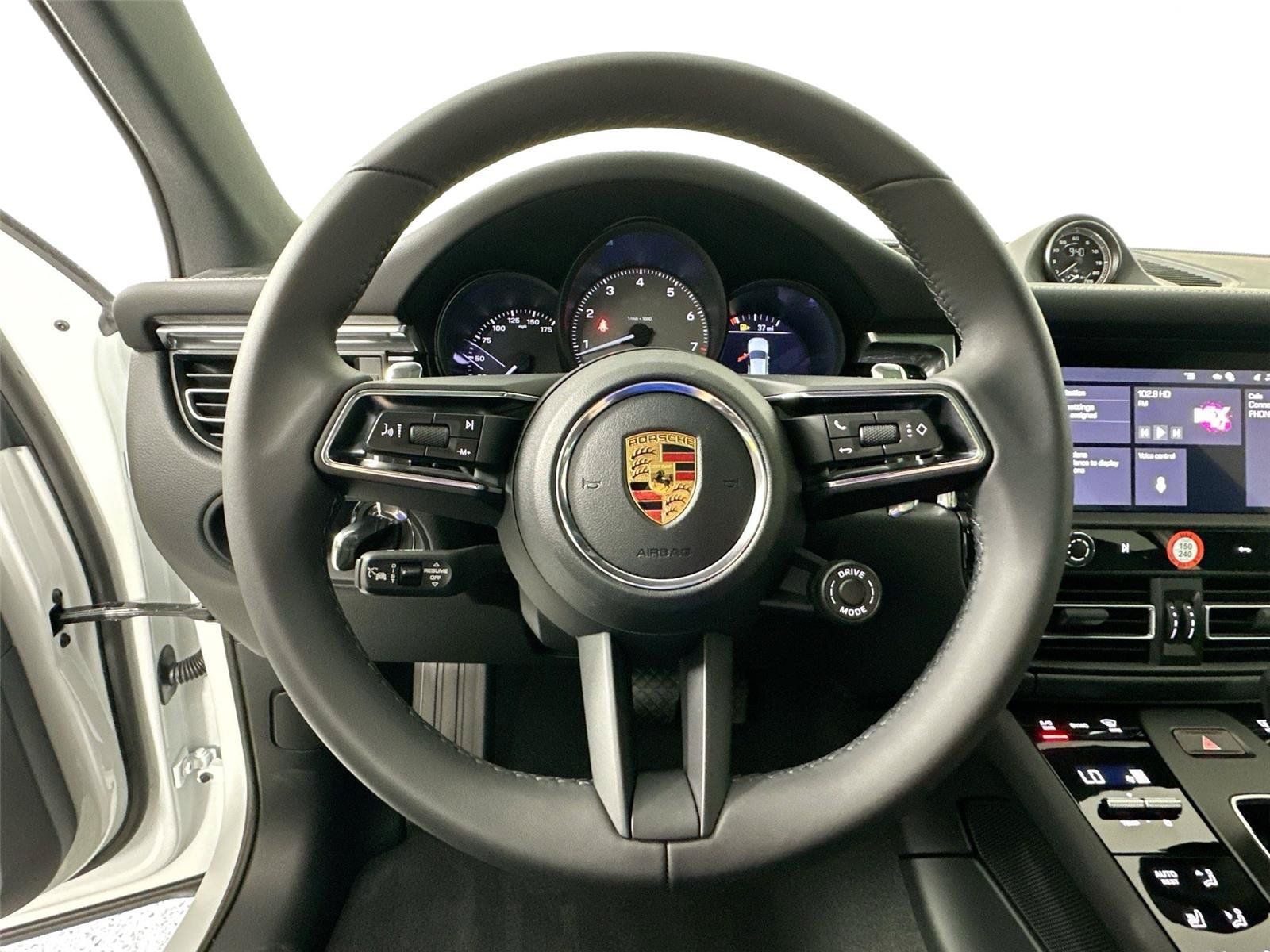 Certified 2026 Porsche Macan S AWD/4WD image 20