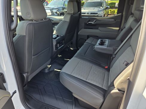 New 2026 Chevrolet Silverado 1500 ZR2 AWD/4WD image 6