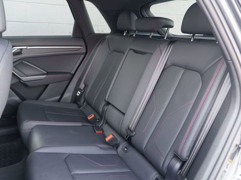 Used 2025 Audi Q3 2.0T Premium Plus w/ Premium Plus Package image 18