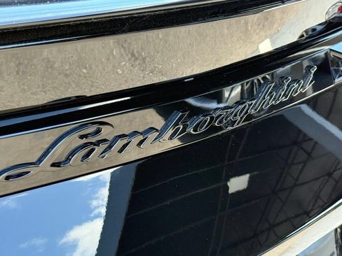 Used 2024 Lamborghini Urus S AWD/4WD image 5