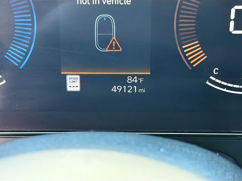 Used 2025 Hyundai Kona SEL FWD image 38