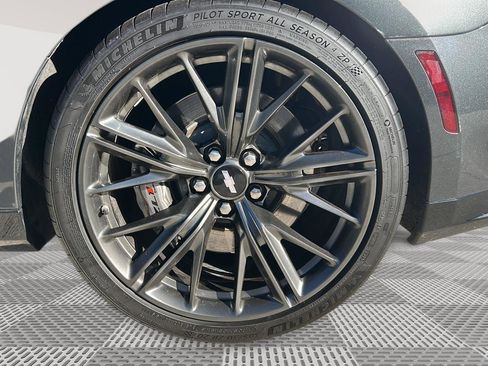 Used 2018 Chevrolet Camaro ZL1 image 25