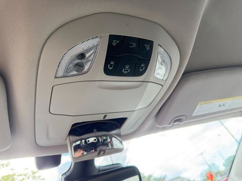 Used 2022 Chrysler Pacifica Touring-L FWD image 67