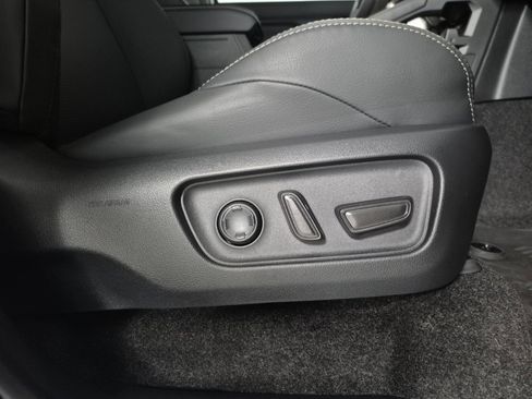 New 2025 Toyota 4Runner 4WD image 44