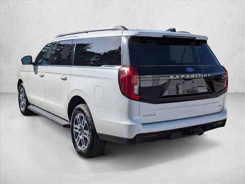 Used 2025 Ford Expedition Max Active AWD/4WD image 8