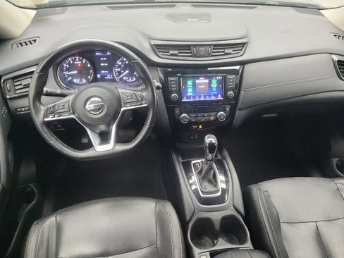 Used 2018 Nissan Rogue SL w/ Premium Package image 22