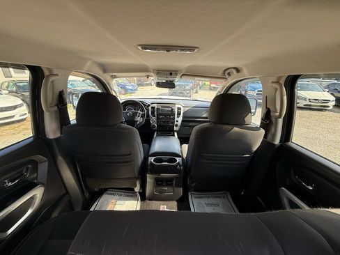 Used 2017 Nissan Titan SV AWD/4WD image 40