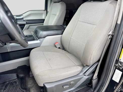 Used 2019 Ford F250 XLT w/ XLT Premium Package AWD/4WD image 15