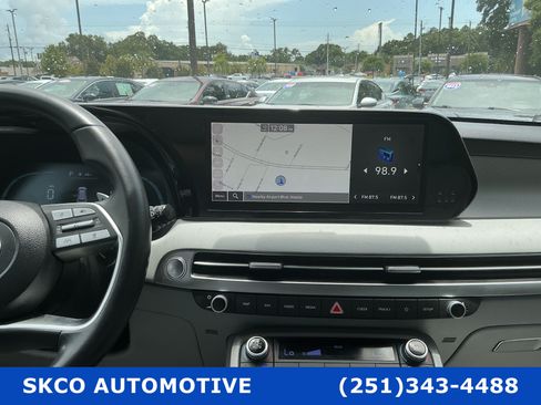 Used 2023 Hyundai Palisade SEL AWD/4WD image 16
