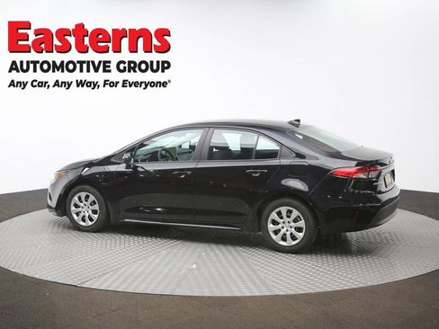 Used 2025 Toyota Corolla LE image 62