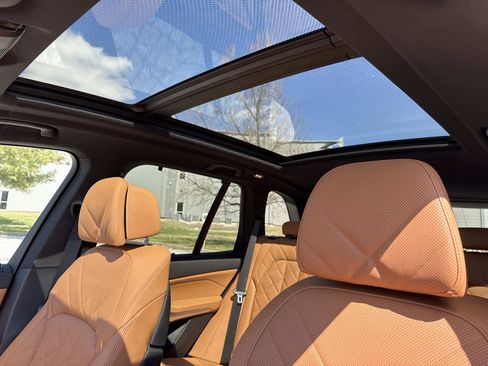 New 2026 BMW X5 xDrive50e w/ Executive Package image 4