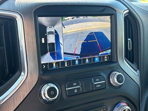 Used 2021 GMC Sierra 3500 Denali w/ Denali Ultimate Package AWD/4WD image 32