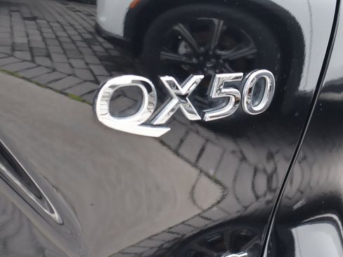 Certified 2020 INFINITI QX50 Essential w/ Edition 30 Package AWD/4WD image 9