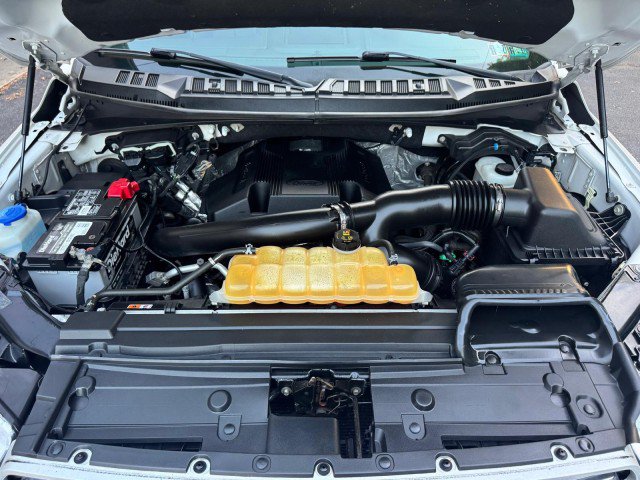 Used 2018 Ford F150 Lariat w/ Equipment Group 502A Luxury AWD/4WD image 31