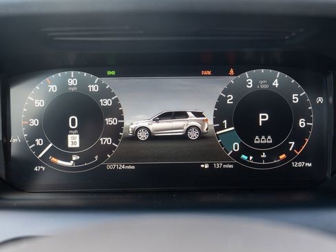 Certified 2024 Land Rover Discovery Sport S image 14