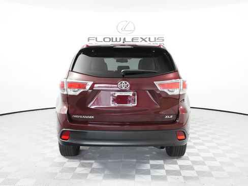Used 2016 Toyota Highlander XLE image 6