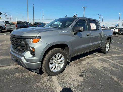 Used 2023 Chevrolet Silverado 1500 Custom AWD/4WD image 4