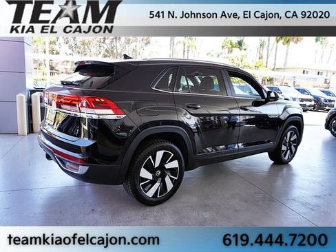 Used 2024 Volkswagen Atlas Cross Sport SE FWD image 8