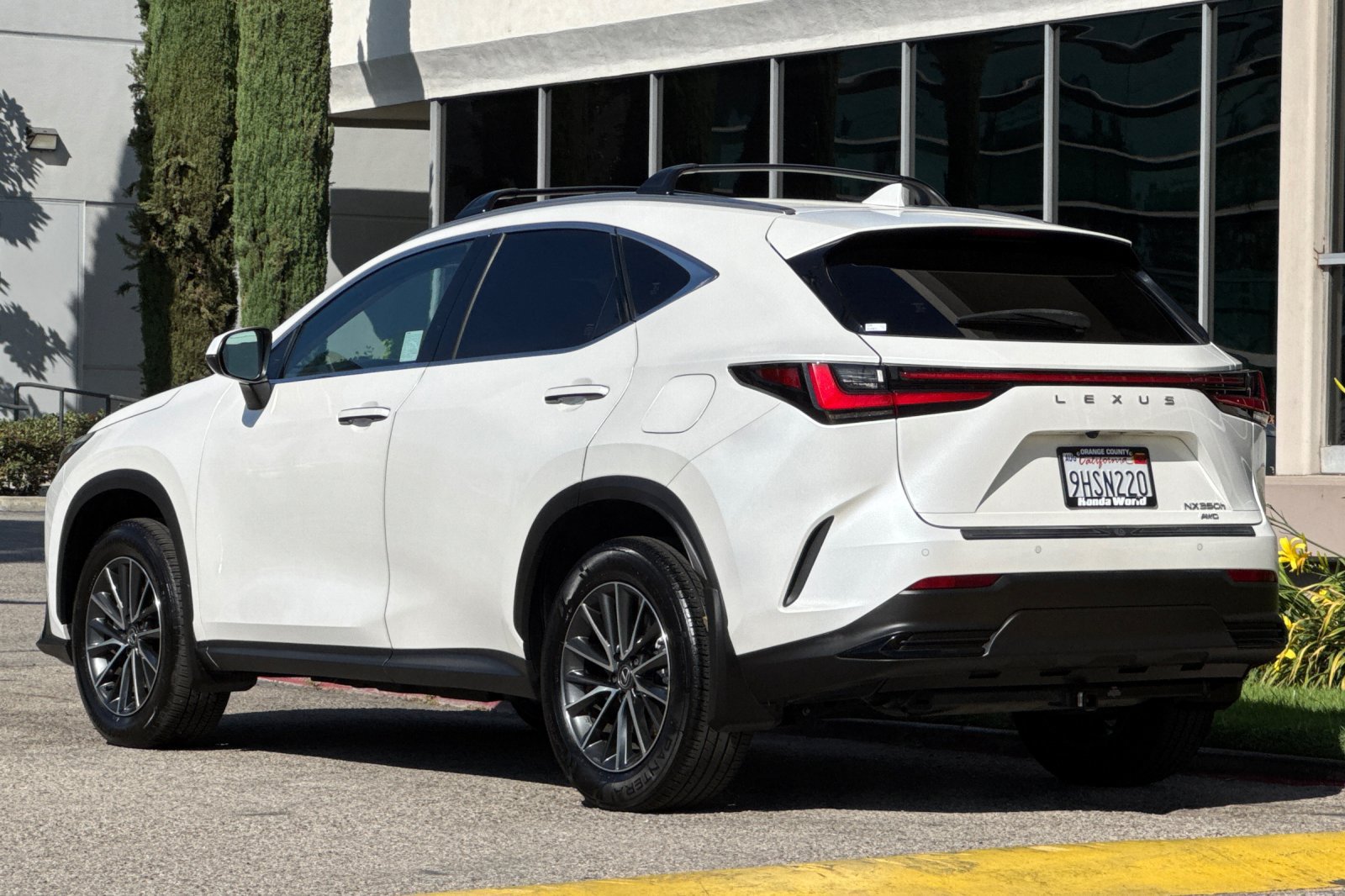 Used 2024 Lexus NX 350h AWD image 6