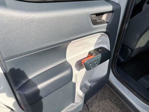 Used 2023 Ford Maverick XLT w/ XLT Luxury Package image 11