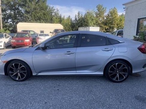 Used 2020 Honda Civic Sport image 4