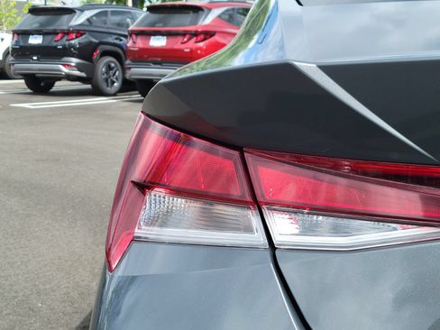 New 2026 Hyundai Elantra SE FWD image 10