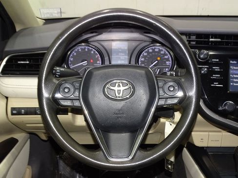 Used 2019 Toyota Camry LE image 22