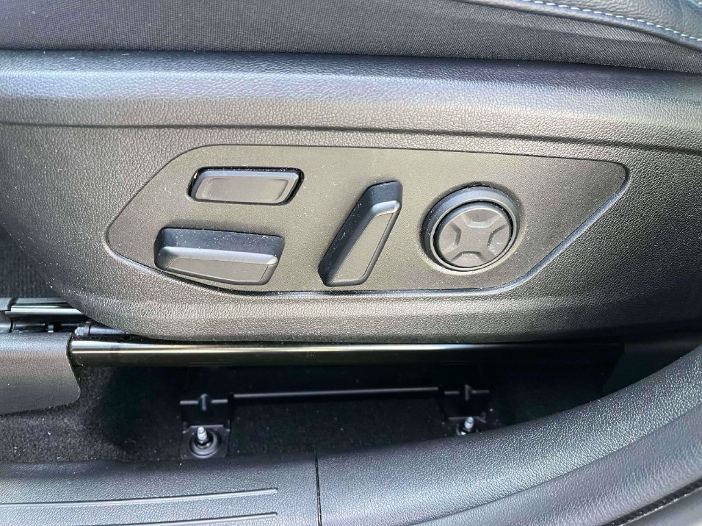 Used 2023 Kia Sorento SX Prestige w/ Panoramic Sunroof Package AWD/4WD image 19